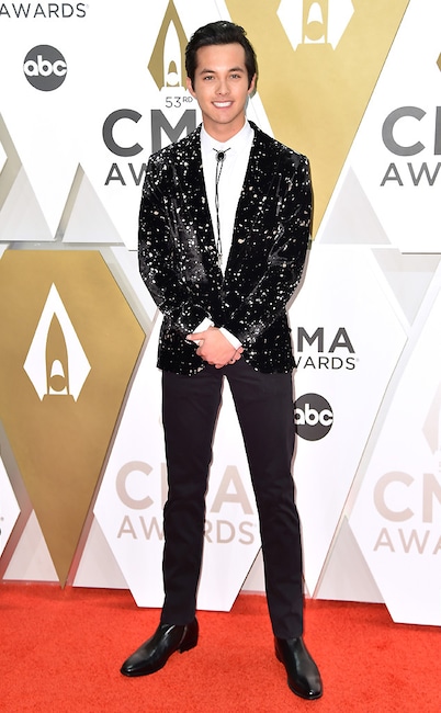Laine Hardy, 2019 CMA Awards, Red Carpet Fashion